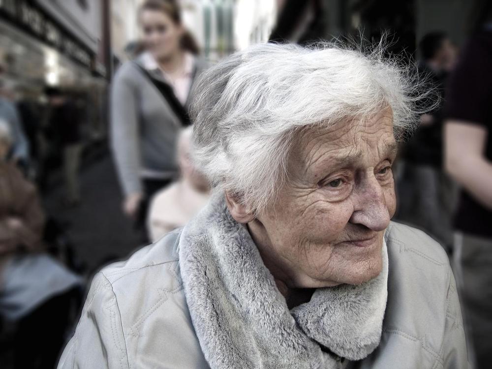 happy grandma-1ea7846557c849229ec6d36cb1df662d.jpg happy grandma